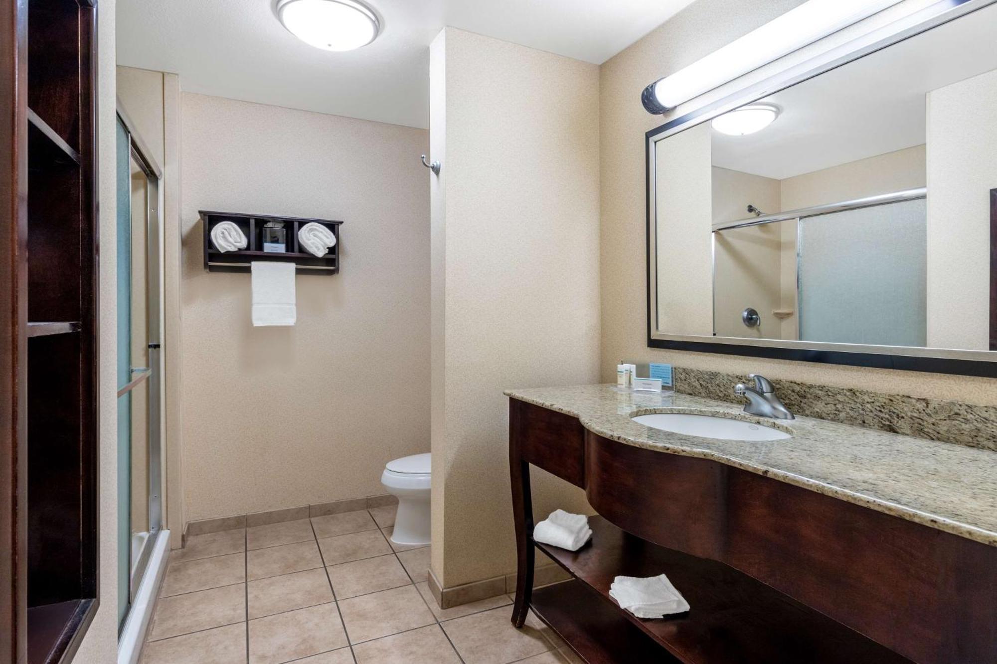 Hampton Inn & Suites Sacramento-Elk Grove Laguna I-5 Экстерьер фото